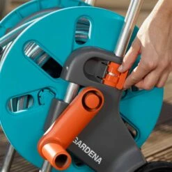 Schlauchwagen AquaRoll S, Gardena, Schlauchlängen Bis 15 M -Gartenbedarf Verkäufe 2024 0930200441 Schlauchwagen Aqua Roll S Set kpl mit 20m Schlauch und Systemteilen 3 61598