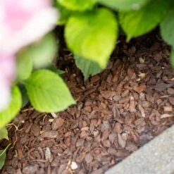 Plantavital Rindenmulch Fein, 2280l, 57 Sack á 40l -Gartenbedarf Verkäufe 2024 0960 rindenmulch 125174
