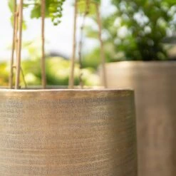 Pflanzgefäß 'Rowen', Gold, Ø 47 X H 82 Cm -Gartenbedarf Verkäufe 2024 3210801630 3210801631 3210801632 3210801633 Pflanzgefaess Rowen gold 3 115016